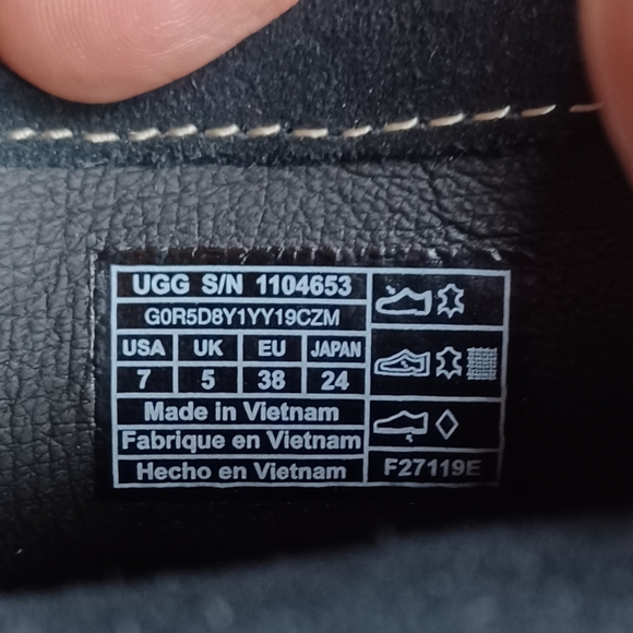 Ugg Varney black moccasins boho ankle booties size 7 - Picture 7 of 9